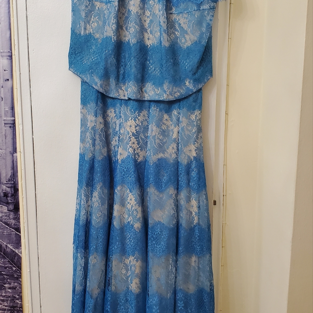 Beautiful Tadashi Shoji Dress, size 12 - Picture 4 of 8